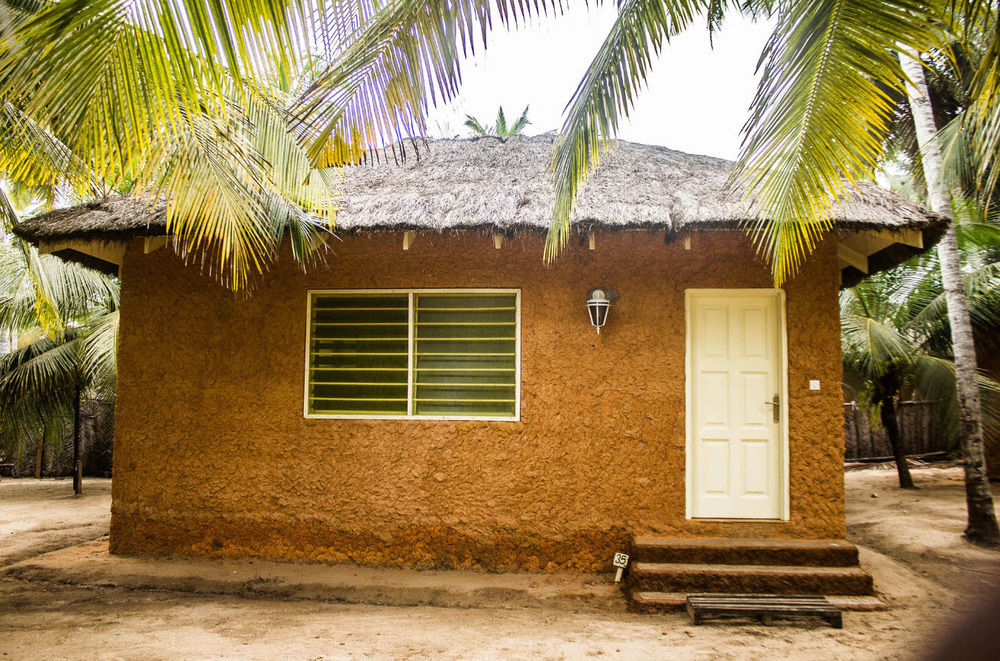 Anomabo Beach Resort Anomabu Exterior photo