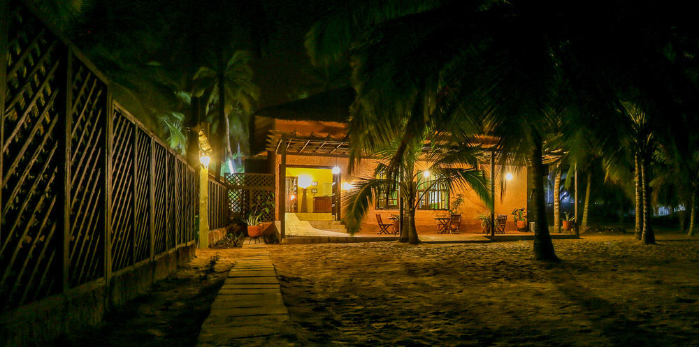 Anomabo Beach Resort Anomabu Exterior photo